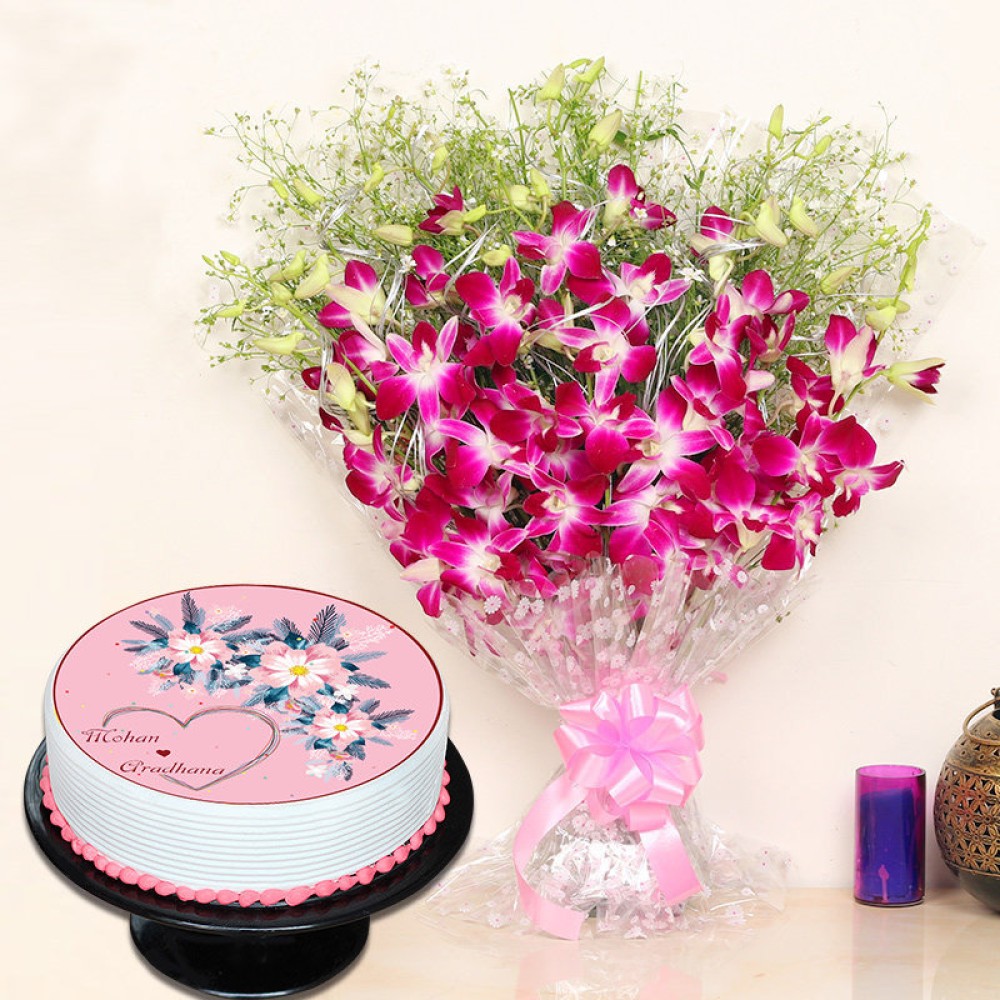 Romatic Flowers With Strawberry Cake